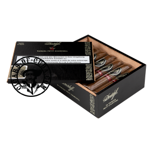 Davidoff Yamasa - Petit Churchill Box of 14